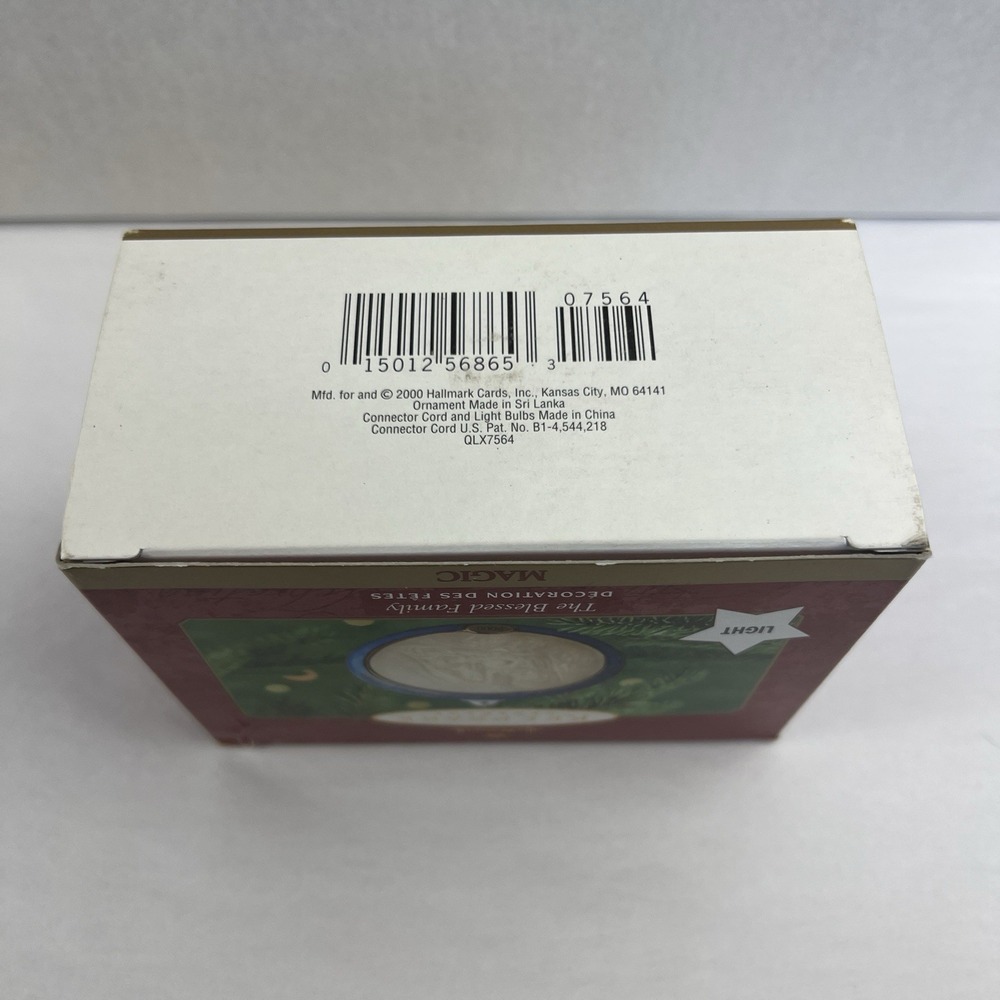 2000 Hallmark‎ The Blessed Family Magic Light Keepsake Ornament - Picture 5 of 7